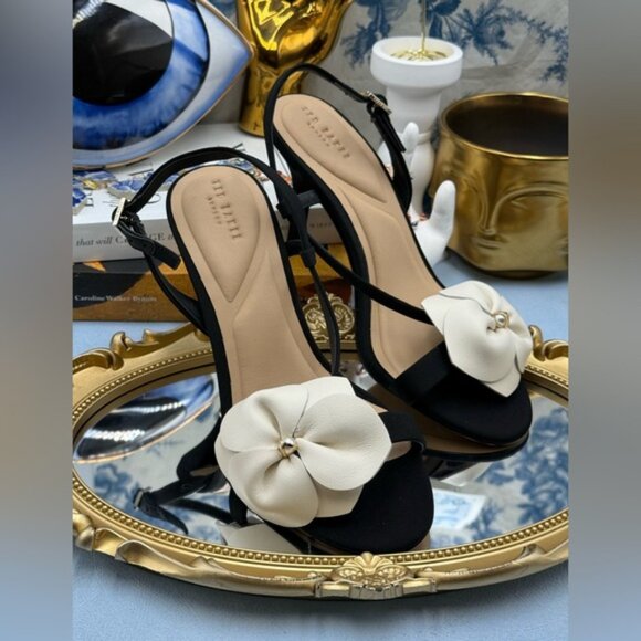 🆕 TED BAKER 🧿 NWOB ARIA ROSE Black & White Pearl Embellished Sandal, Sz US 6.5 - Picture 5 of 16